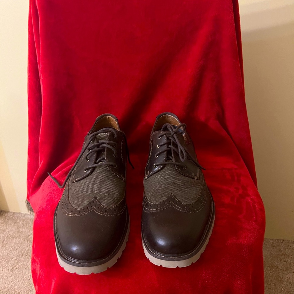 Lucky Brand shoes